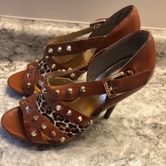 Michael Kors Shoes - Picture 6 of 9